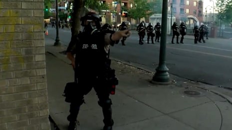 CBS Minnesota photographer struck by rubber bullet and arrested while covering protests – video