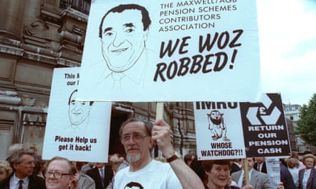 Protests in 1992 after Maxwell robbed the Mirror pension fund.