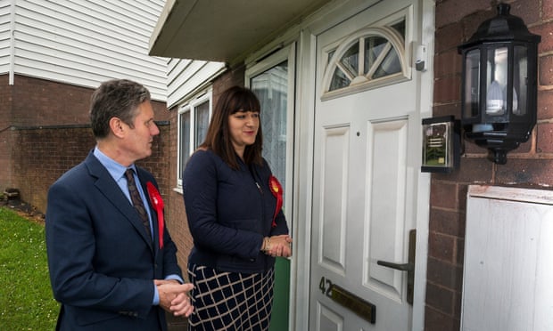 Ruth Smeeth and Keir Starmer canvass for Labour in 2017