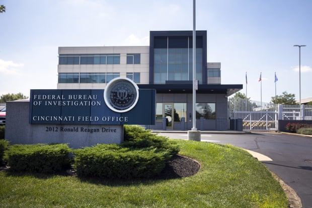 Entrance to FBI headquarters in Cincinnati attacked by Ricky Schiffer.