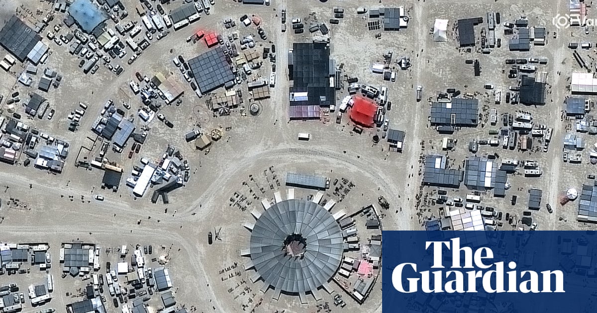 Burning Man deaths this year triple the average as attendee age at Nevada’s desert festival ticks upward Burning Man deaths this year triple the average as attendee age at Nevada’s desert festival ticks upward