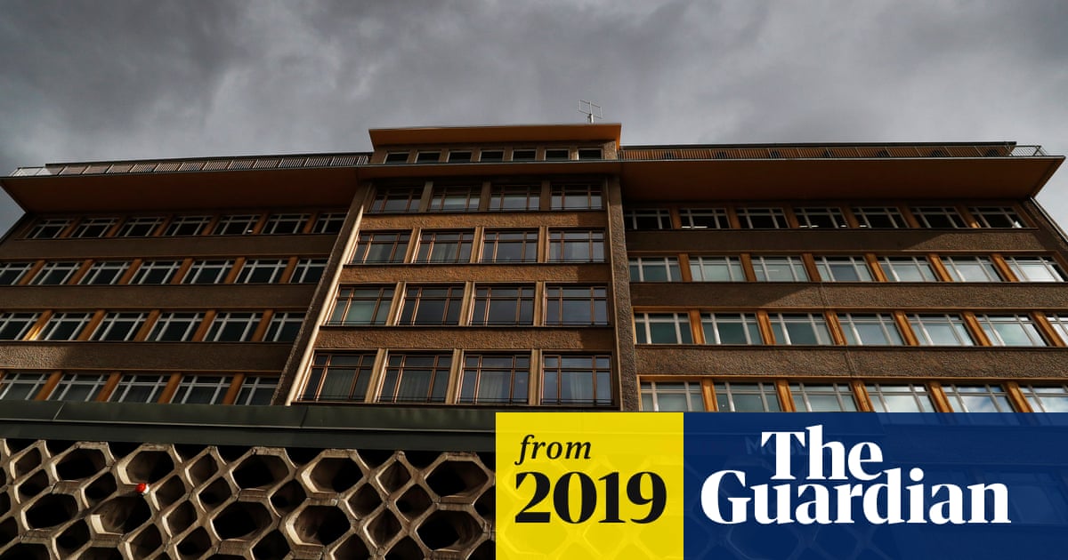 www.theguardian.com