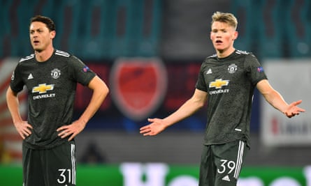 The double-pivot of Nemanja Matic (left) and Scott McTominay was of no help to Manchester United.