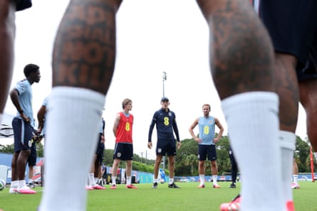 Thomas Tuchel speaks to his England players during training before the World Cup