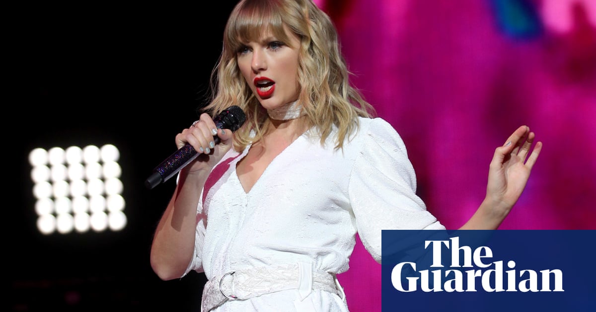 Universal Music plans to list on stock market in next three years | Business | The Guardian