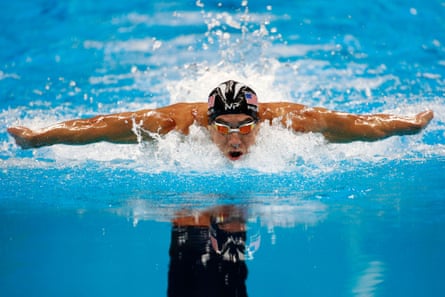 Michael Phelps swimming