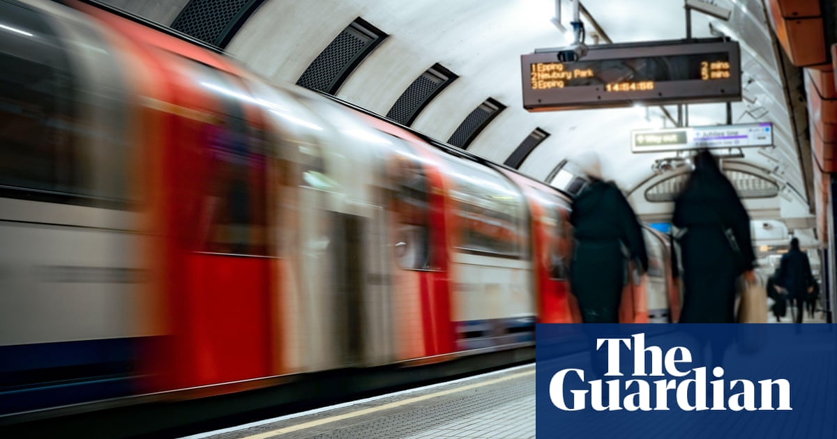 RMT claims 'substantial victory' after tube pay dispute