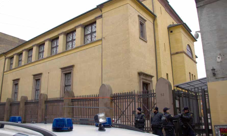 The Jewish synagogue is still under heavy police surveillance
