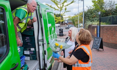 London Community Kitchen takes a delivery.