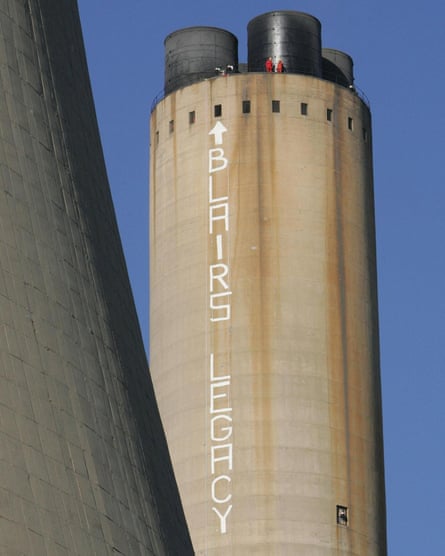 Greenpeace campaigners occupy Didcot Power Station in 2006.