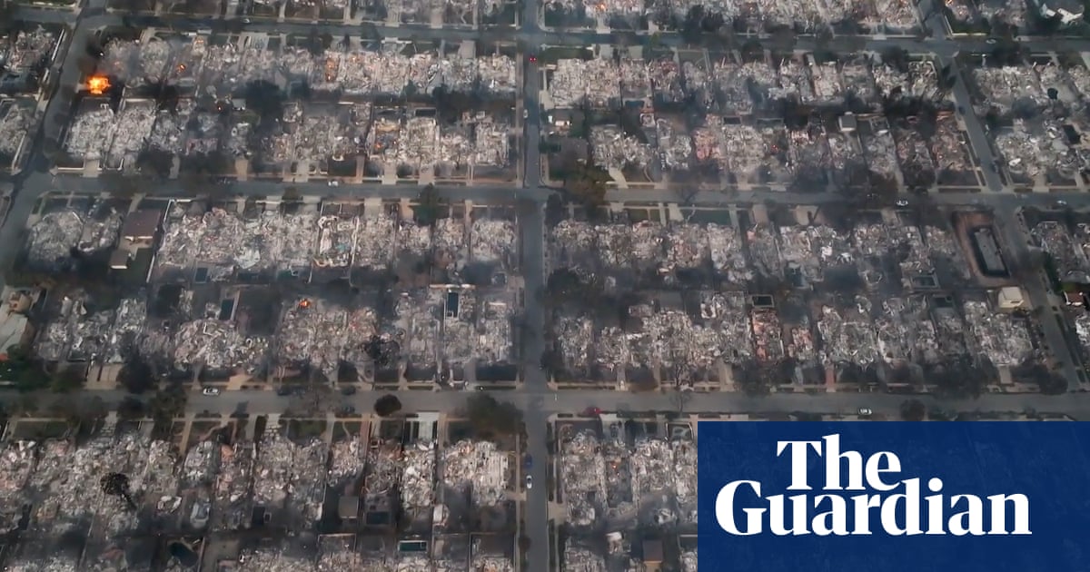 Drone footage shows scorched LA neighbourhood after wildfires – video Drone footage shows scorched LA neighbourhood after wildfires – video