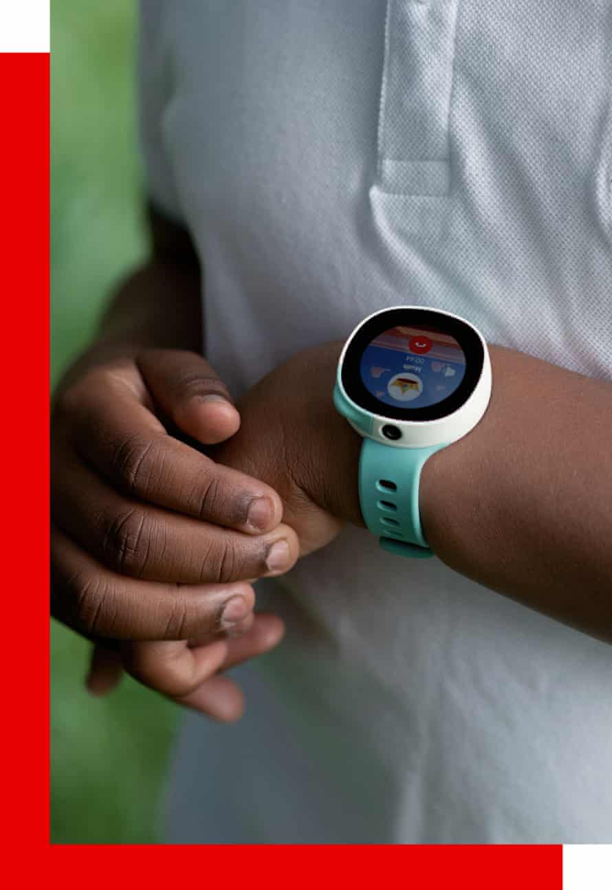 Connected and protected: how a smartwatch gave my child independence 4 Closeup of Neo smartwatch