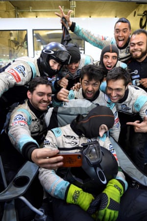 Best Photographs Of The Day Hot Air Balloons And Forest