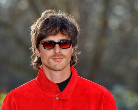 Professional hairstylist cutting lettuce hair style in modern salon