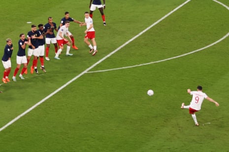 France v Poland: World Cup 2022, last 16 – live | World Cup 2022 5 Robert Lewandowski takes the free-kick…