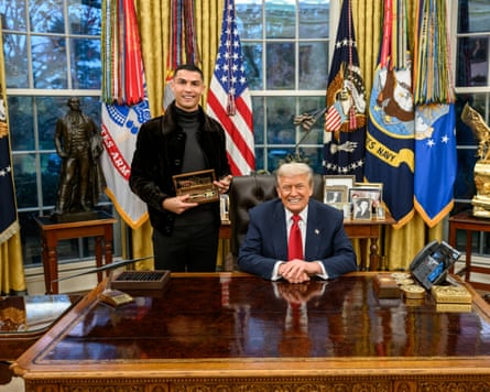 Donald Trump meets Cristiano Ronaldo in the Oval Office