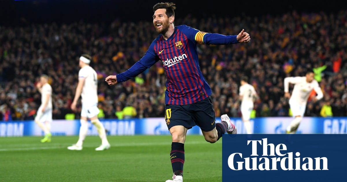 Messi Magic And De Gea Blunder Ease Barcelona Past Manchester United Champions League The Guardian Messi Magic And De Gea Blunder Ease Barcelona Past Manchester United Champions League The Guardian