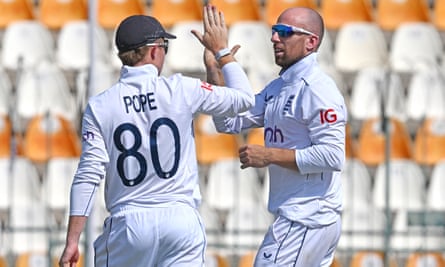 Jack Leach celebrates with his captain Ollie Pope the crucial wicket of Salman Agha.