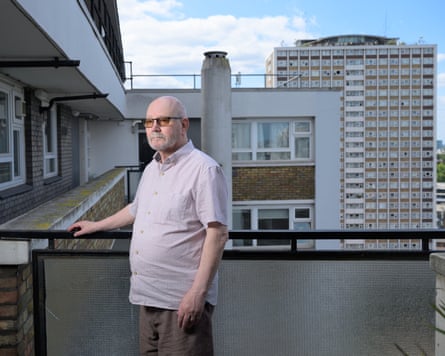 Chris Brown photographed connected his pavilion astatine Kestrel House