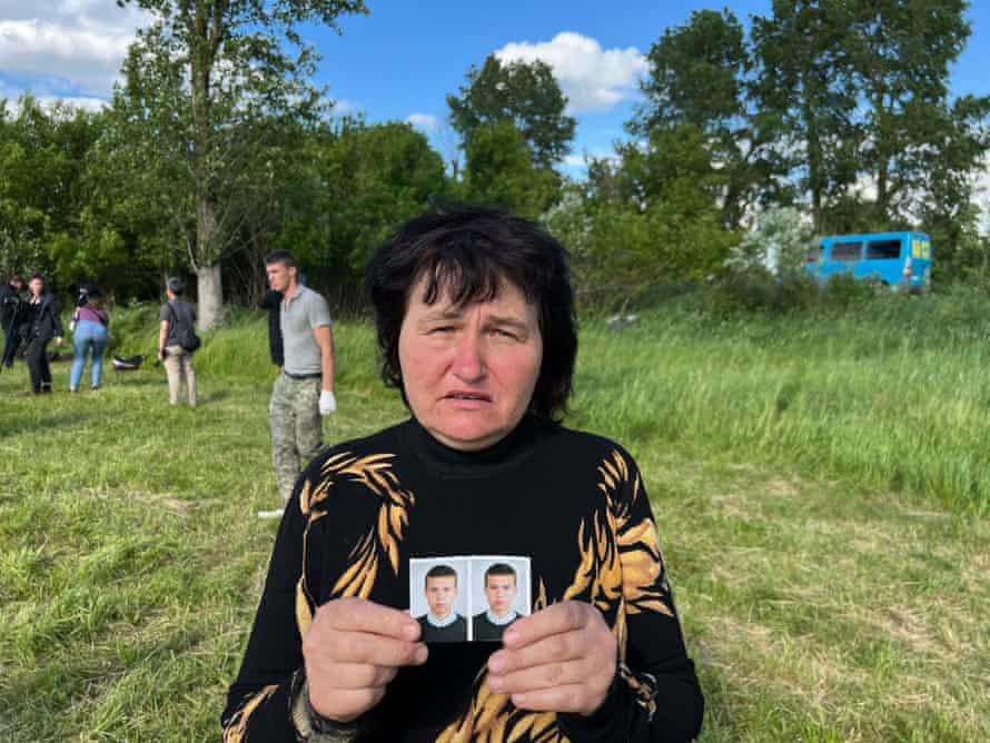Ivanina, a local Zahaltsy woman, looks for her nephew Victor.