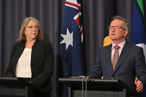 Infrastructure minister Catherine King (L) and energy and climate change minister Chris Bowen