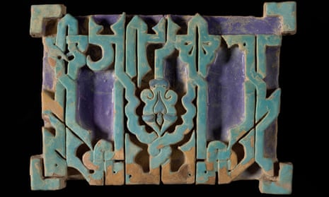 One of the six medieval Uzbek tiles smuggled into Heathrow in a suitcase