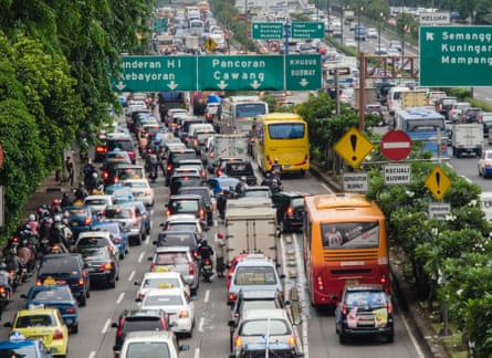 The number of cars in Jakarta is estimated to grow by up to 6,000 a day