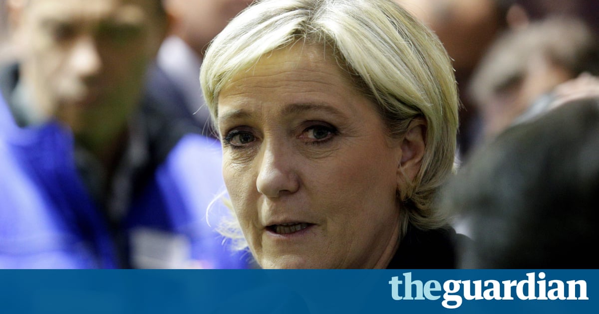 Marine Le Pen stripped of immunity by MEPs over Isis tweets