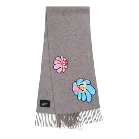 Grey scarf with 2 flowers with tongues design