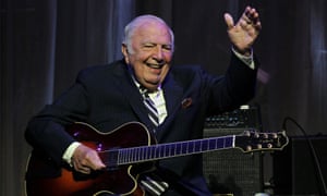 Jazz guitarist John Bucky Pizzarelli who was inducted to the New Jersey Hall of Fame, has died at the age of 94.
