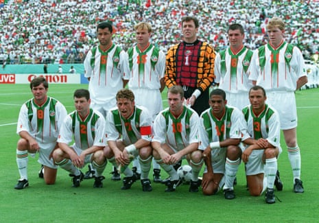 (back statement L-R) Paul Mcgrath, Tommy Coyne, Packie Bonner, Roy Keane, Steve Staunton,; (front statement L-R) Ray Houghton, Denis Irwin, Andy Townsend, John Sheridan, Phil Babb, Terry Phelan.