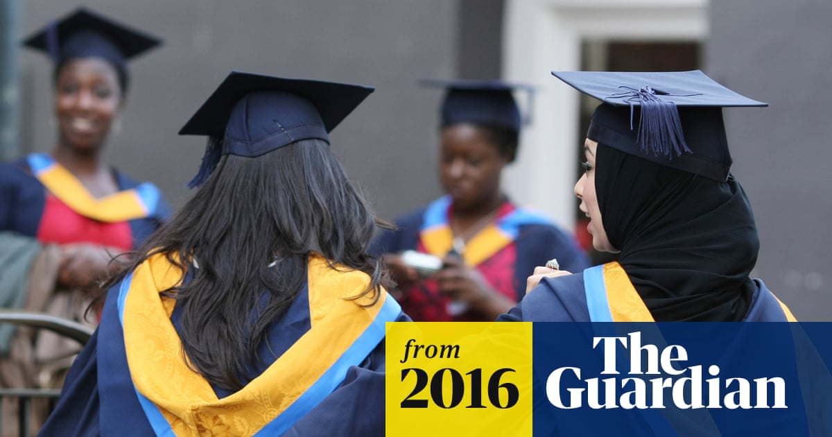 جامعة أكسفورد تدحض مزاعم كاميرون حول التنوع الطلابي | السباق في التعليم