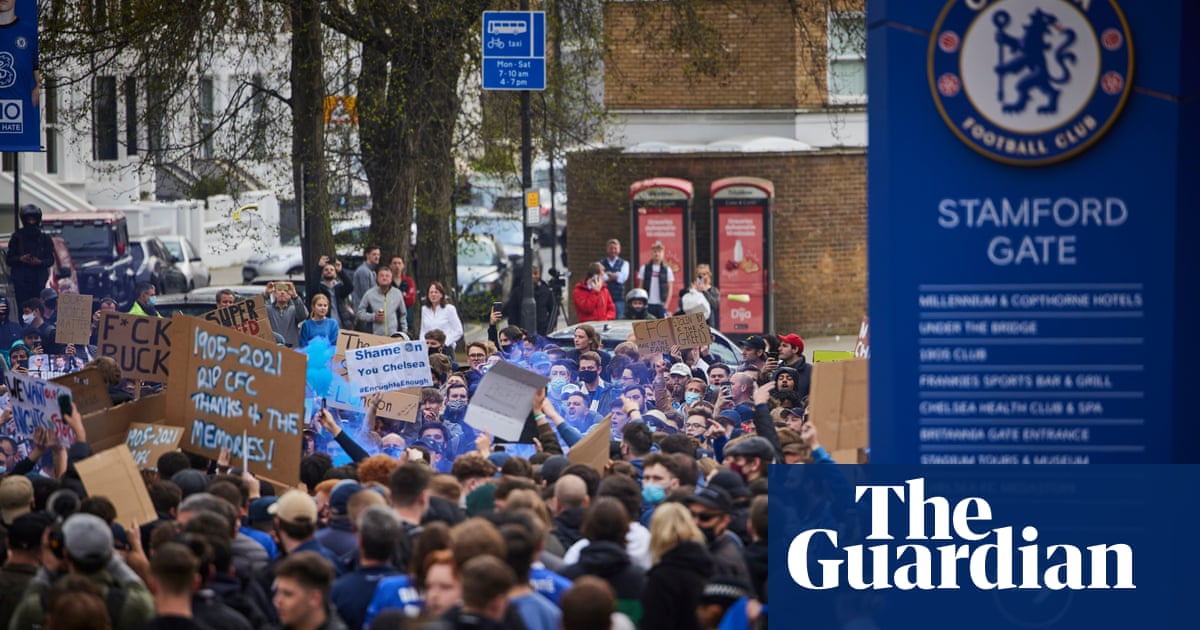 Chelsea fans protest against Super League as supporters unite in anger