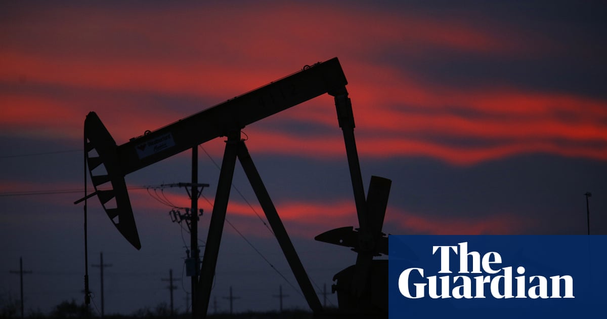 Planned fossil fuel output ‘vastly exceeds’ climate limits, says UN