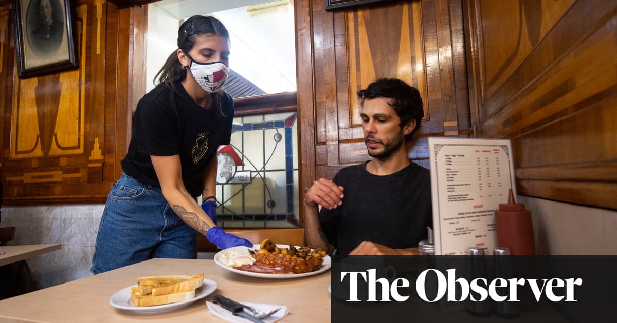 ‘Greasy spoon’ cafes close doors as today’s diners shun fry-ups