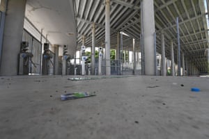 The iconic stadium has fallen into a state of abandonment and has been closed to tourists due to a dispute between the stadium operators, the Rio state government, and Olympic organisers over $1m in unpaid electricity bills and management of the venue