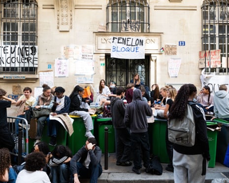Student blockade outside Lycée Fénelon, Paris, France.