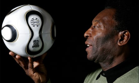 Pele photographed in London in 2006.