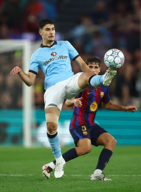 UEFA Champions League - FC Barcelona v FeyenoordSoccer Football - UEFA Champions League - FC Barcelona v Feyenoord - Spotify Camp Nou, Barcelona, Spain - September 9, 2026 Feyenoord's Shaqueel van Persie in action REUTERS/Albert Gea