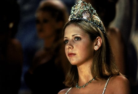 Sarah Michelle Gellar in I Know What You Did Last Summer.