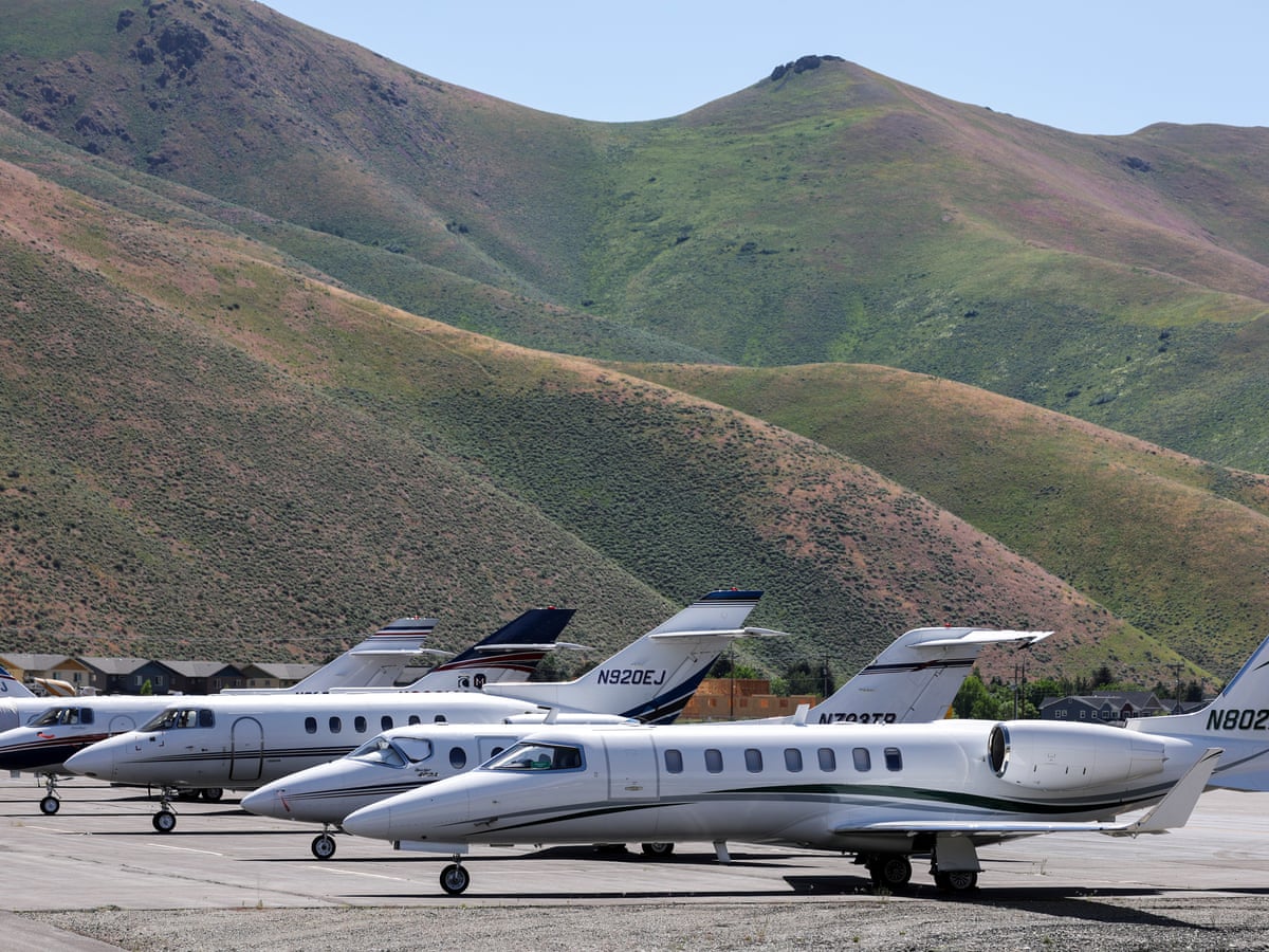A 17-Minute Flight? The Super-Rich Who Have 'Absolute Disregard For The  Planet' | Climate Crisis | The Guardian