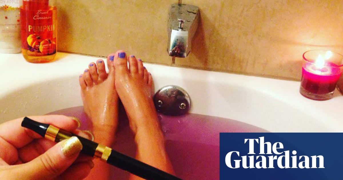Wikifeet How Online Foot Fetishists Debunked Alexandria Ocasio Cortez S Fake Nude Alexandria Ocasio Cortez The Guardian