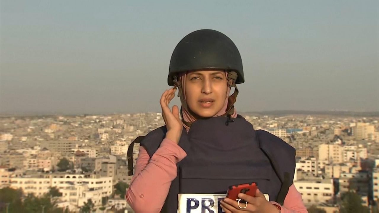 Journalist reports live from Gaza as neighbouring building hit by Israel  airstrike – video | World news | The Guardian