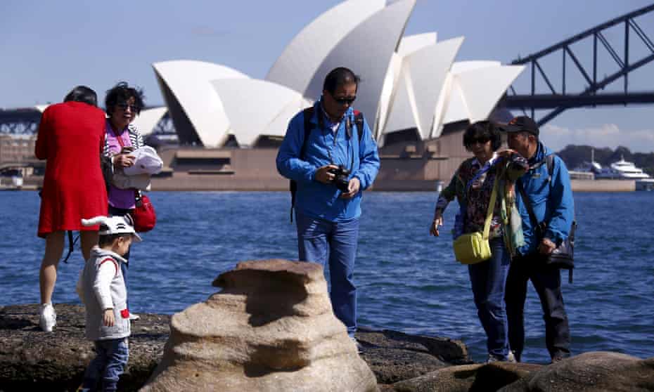 Spending by Chinese tourists rose 43% in the 12 months to September, compared with the previous year, says Tourism Research Australia. 