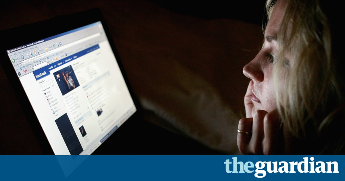 'Fake news' inquiry asks Facebook to check for Russian influence in UK