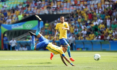 Brazil's Neymar scores after only 14 seconds of the Olympic football semi-final against Honduras