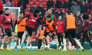 Manchester United s'échauffe à Anfield