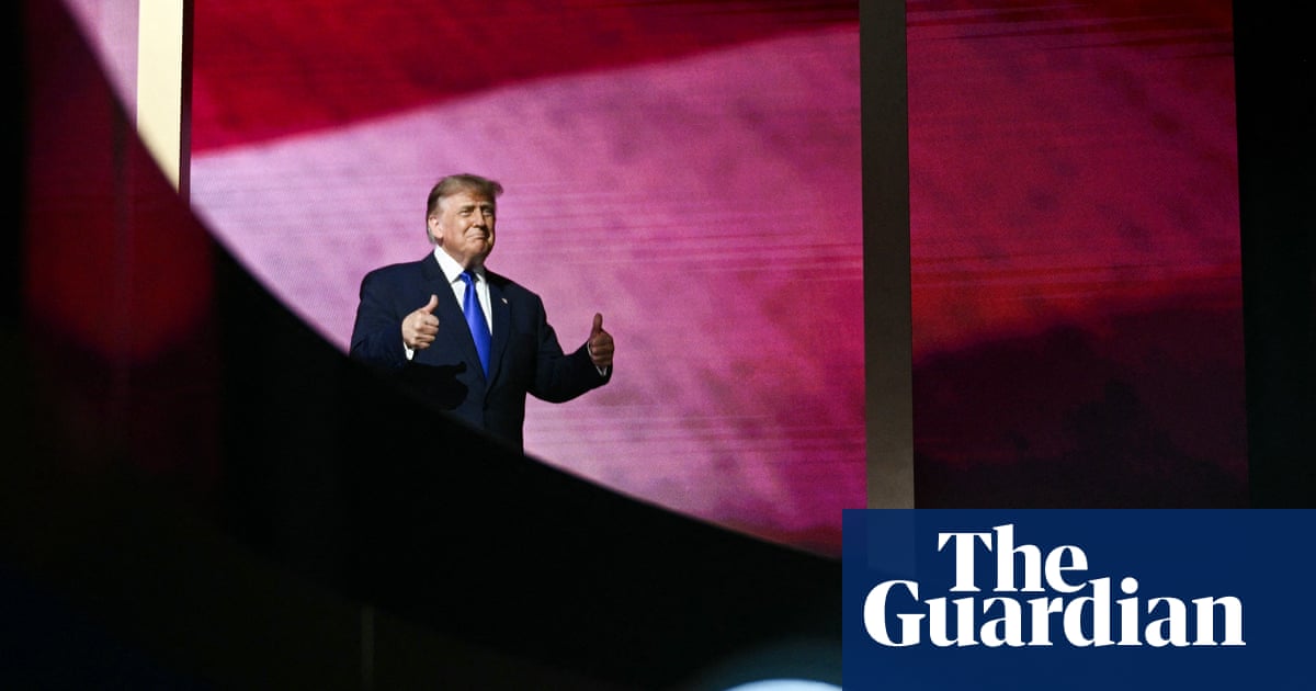 Trump’s promise of $5,000 ‘dividend’ for US citizens after midterms met with incredulity Trump’s promise of $5,000 ‘dividend’ for US citizens after midterms met with incredulity