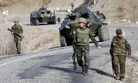 Turkish soldiers and tanks on patrol in Şırnak province