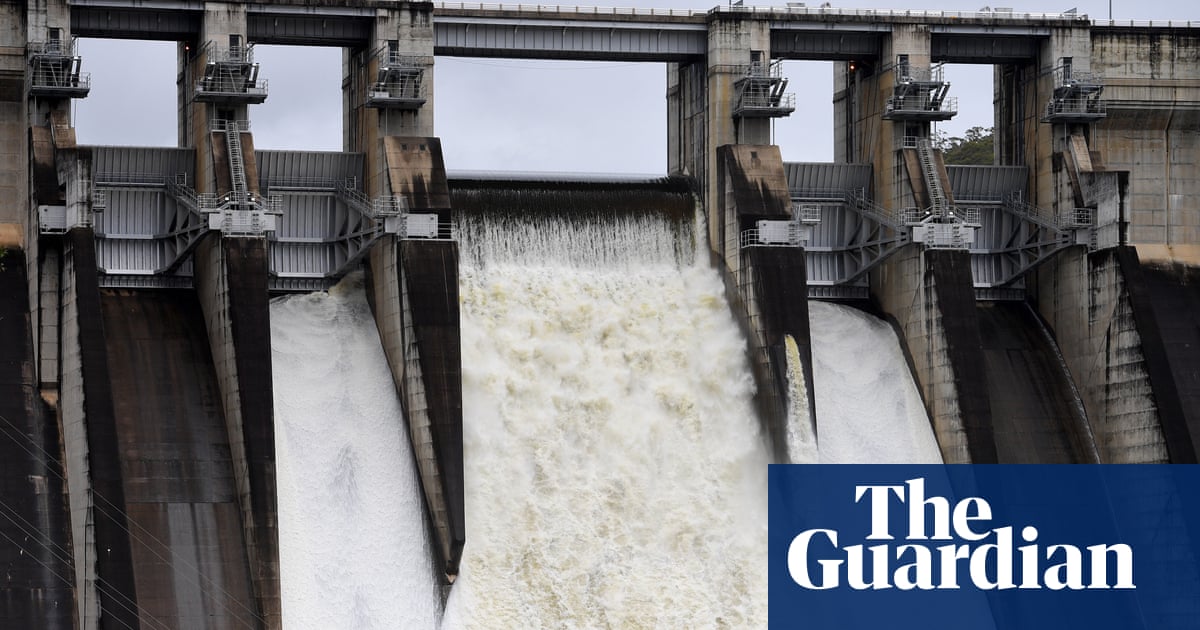 NSW flood inquiry opts not to recommend raising of Warragamba dam wall